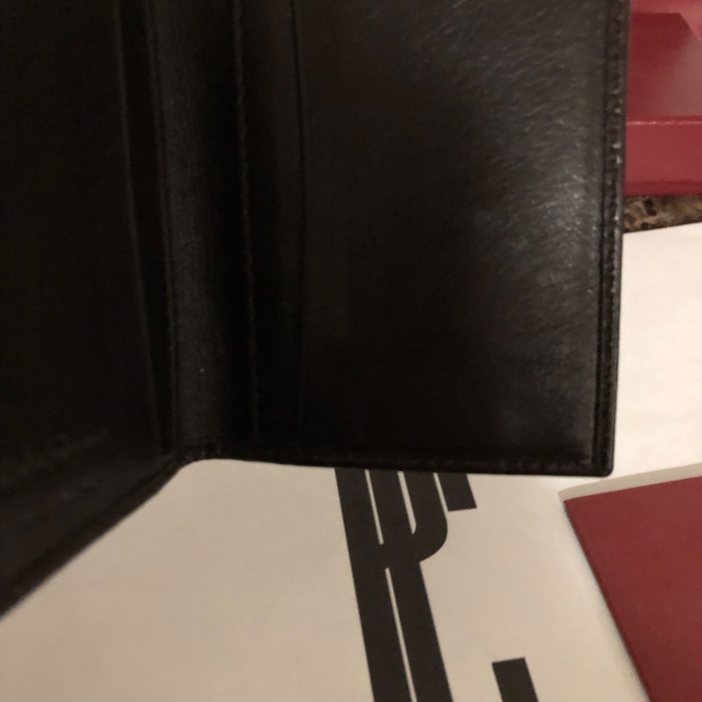 Salvatore Ferragamo Card Holder - Picture 10 of 11